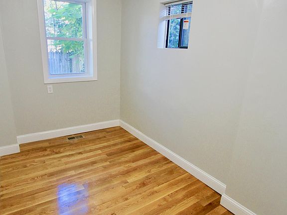 4th image of 84 Shirley Ave #1O