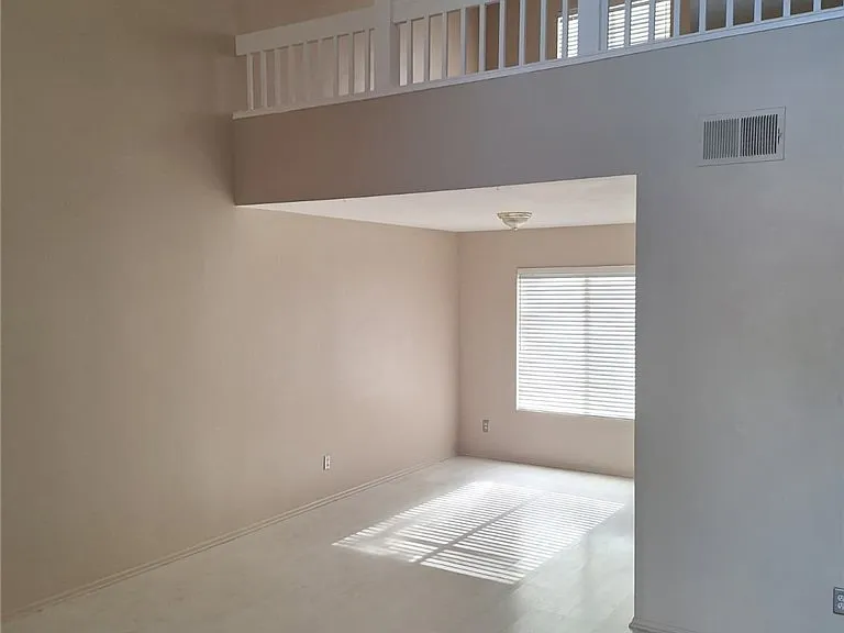 30427 Yosemite Dr — Photo 43
