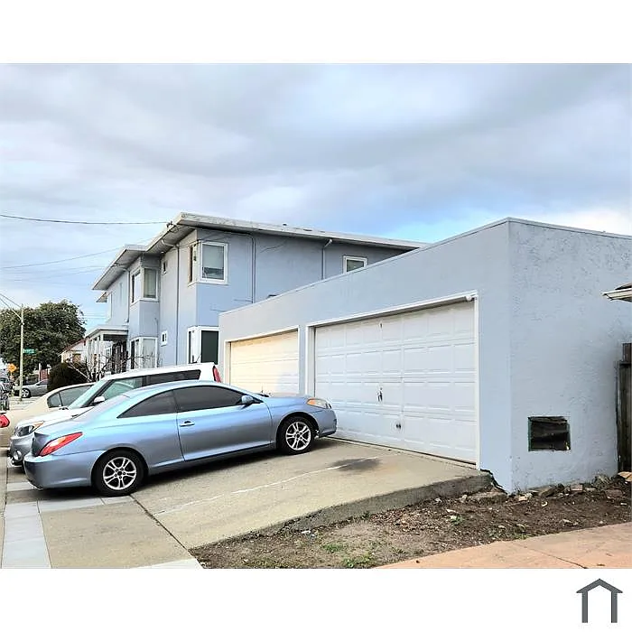 Building Photo - 8906 Plymouth St #8906