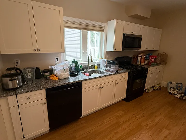 46 Bromfield Rd #1 — Photo 6