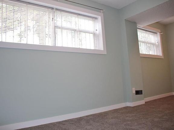3rd image of 9746 81st Ave NW