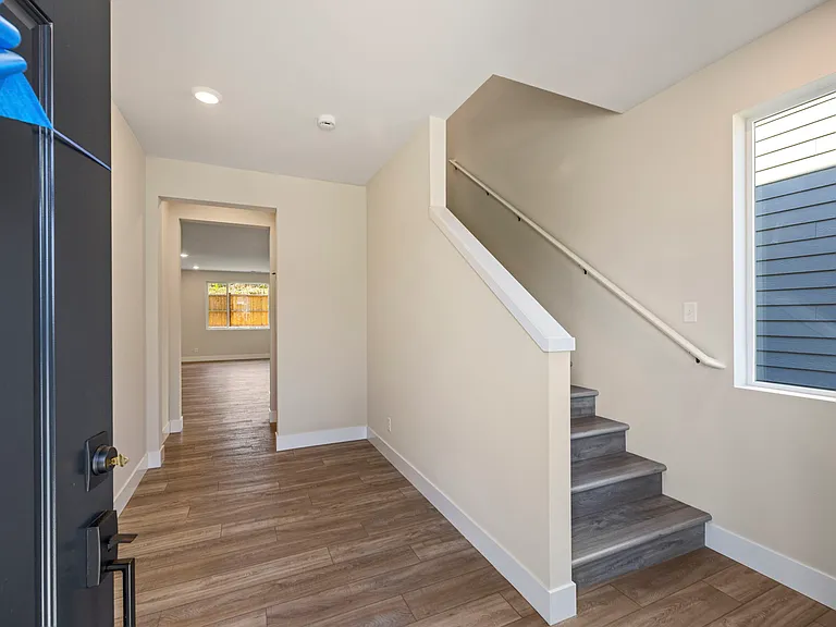 5399 Century Pl NE — Photo 38