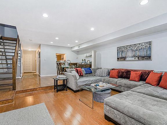 5th image of 281A Signs Road