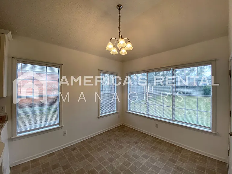 7936 Copperfield Dr — Photo 7