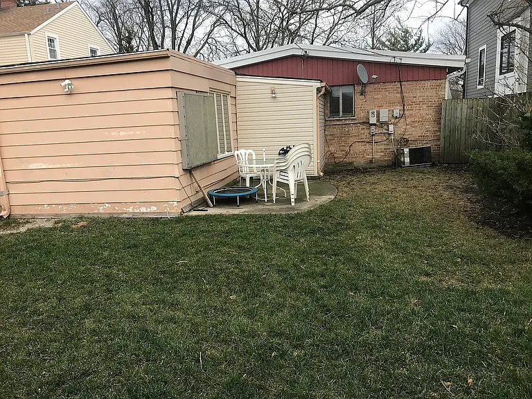 9132 New England Ave — Photo 11