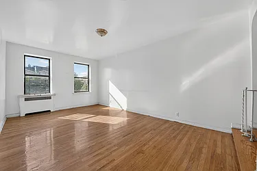 1200 Woodycrest Avenue, #2C