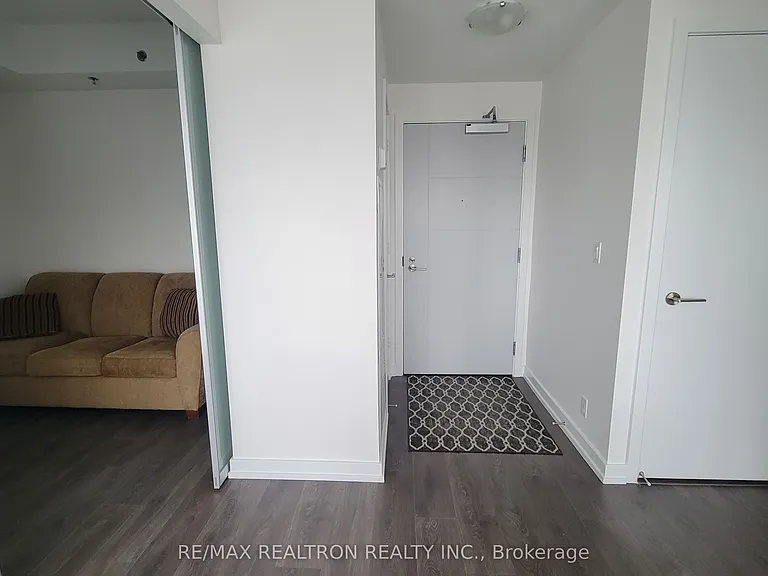203 College St #2807 — Photo 13