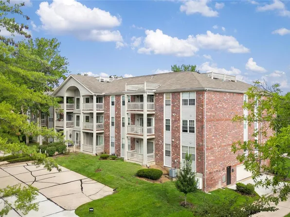 5353 N Kenrick Parke Dr APT 104, Saint Louis, MO 63119