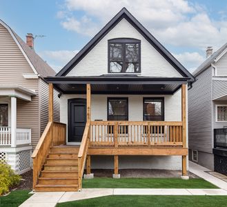 4755 N Lotus Ave, Chicago, IL, 60630