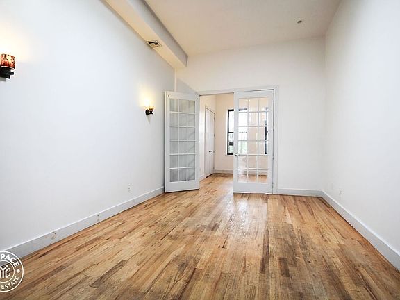 2nd image of 163 Troutman St #3M