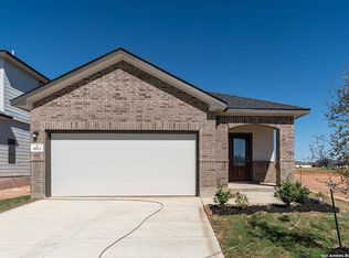 8811 Catnip Pass, Elmendorf, TX 78112