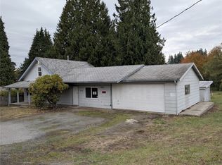 2111 5th St SW, Puyallup, WA 98371