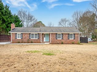 208 Governors Sq, Greer, SC 29650