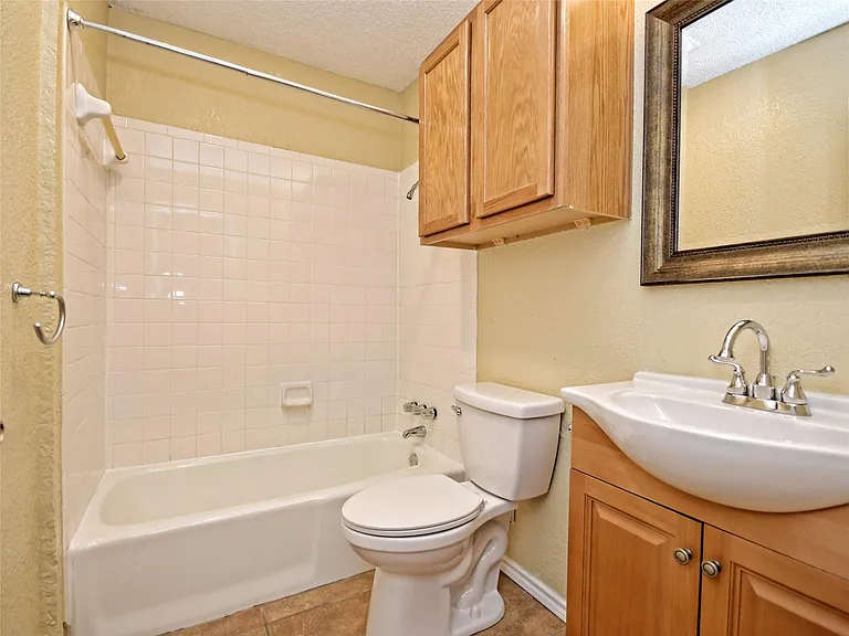415 Fantail Loop #A — Photo 12