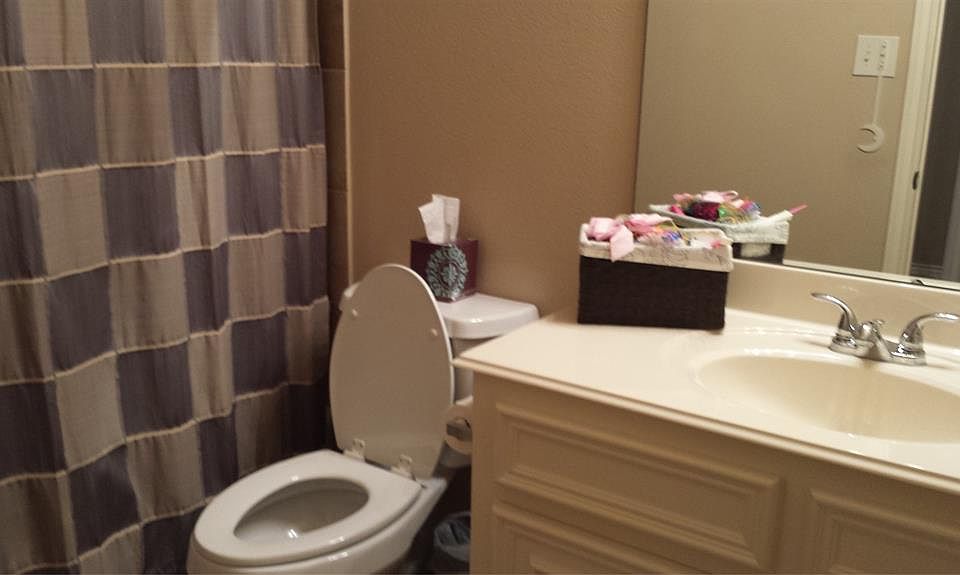 1st image of 10919 Starling Creek Dr