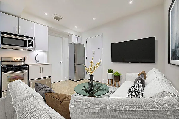 Rented by REAL New York | media 15