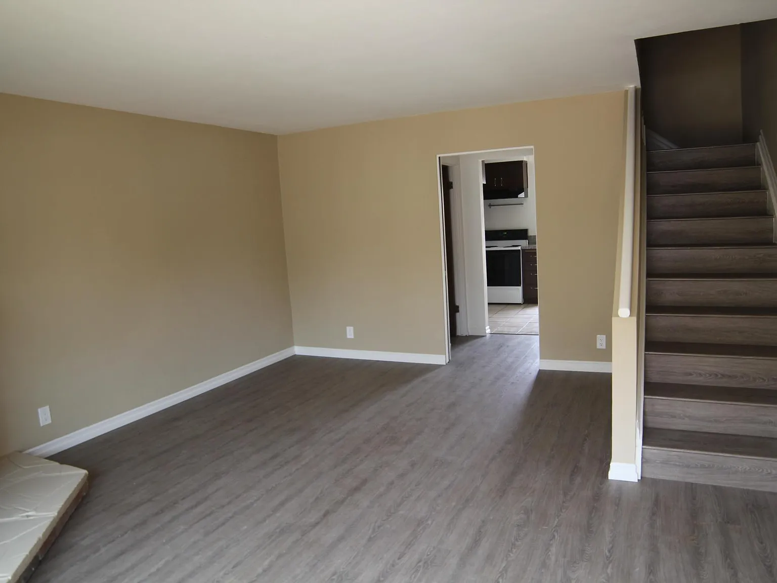 2 bed, 1.5 bath, 1140 sqft, $2,750 — Photo 4