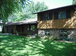 1430 Westwind Rd, Saint Cloud, MN 56303