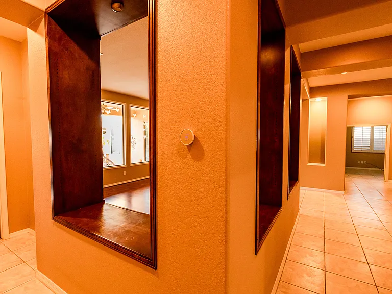 462 W Carob Dr — Photo 10