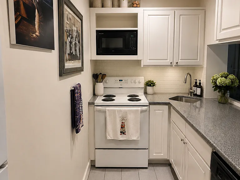 79 Pearl St #2 — Photo 4