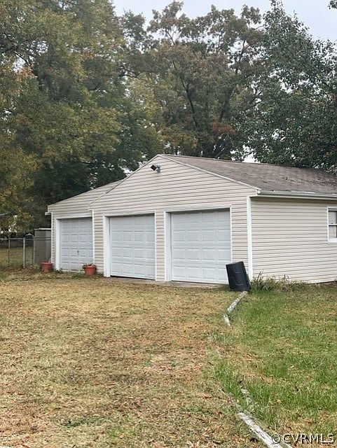 2nd image of 2820 Ida Ave
