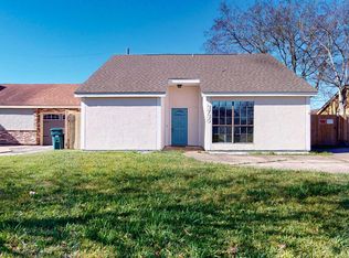3735 Heatherwood Dr, Beaumont, TX 77706