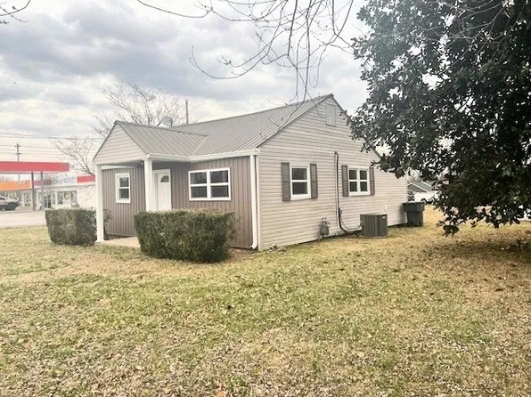 232 Mullican St, McMinnville, TN 37110