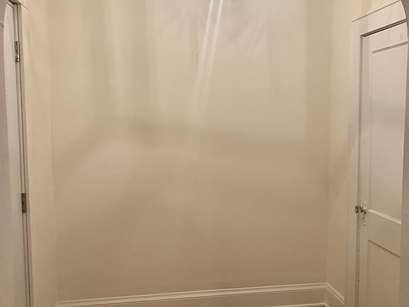 5th image of 513 E St #A