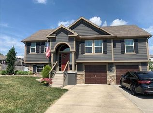 11941 N Forest Ave, Kansas City, MO 64155