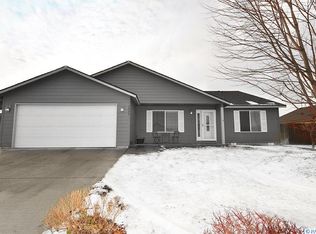 5620 McKinley Ct, Pasco, WA 99301