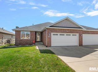 4090 Highbury Dr, Springfield, IL 62711