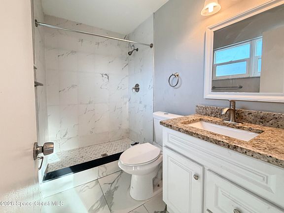 5th image of 105 Carib Dr