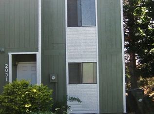 2032 NE Neil Way, Bend, OR 97701