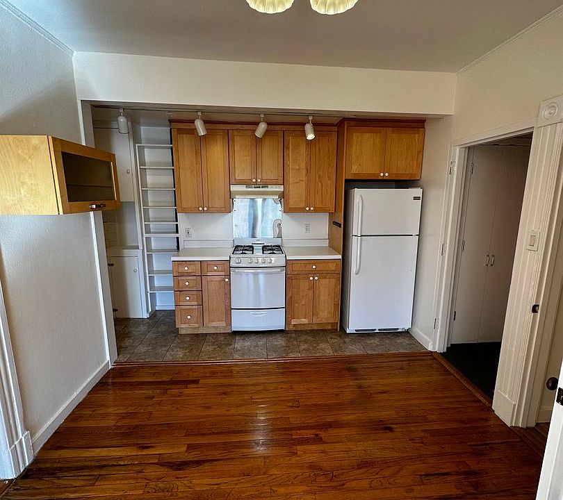 1st image of 410 Elizabeth St #1