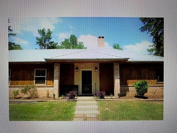2nd image of 225 Beechwood St