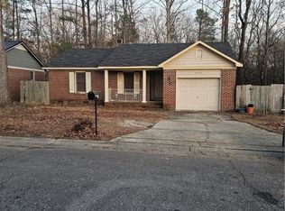 2670 Rivercliff Rd, Fayetteville, NC 28301