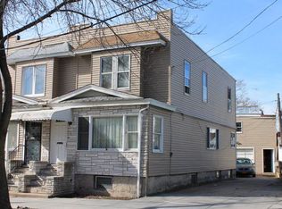 7814 80th St, Ridgewood, NY 11385