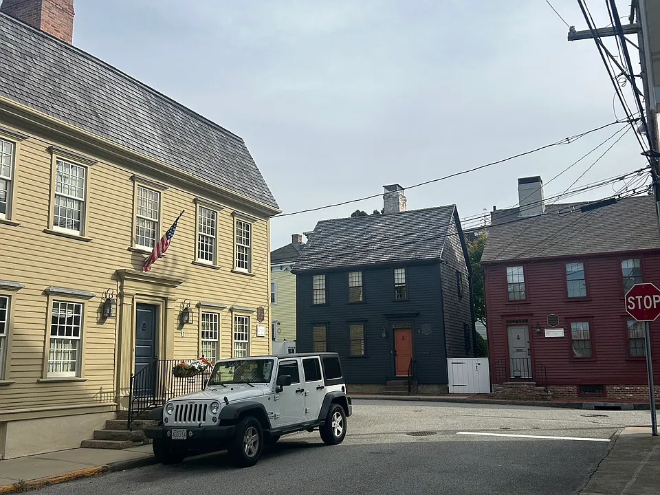 2 Elm St