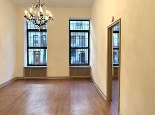 68 W 68th St #2, New York, NY 10023