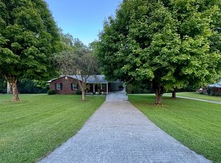105 April Ln, La Follette, TN 37766