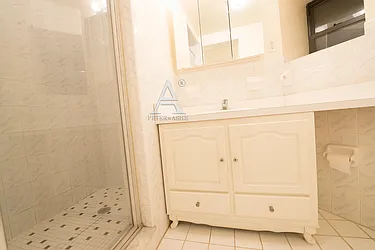 Rented by Peter Ashe