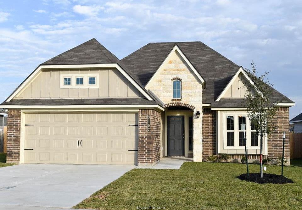 1st image of 2102 Dumfries Dr