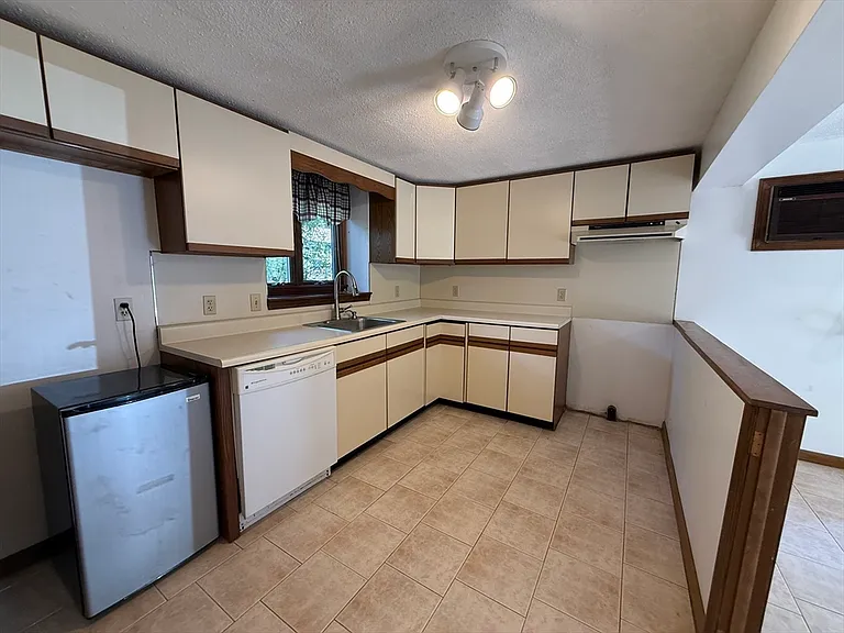 9 Brookdale Cir — Photo 20
