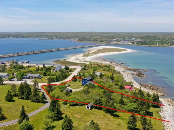91 McGray Ave, Barrington, NS B0W 2P0