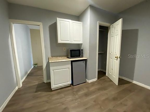 5th image of 2335 Evans Rd