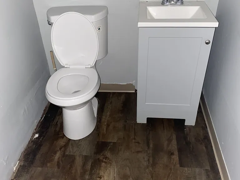 16 E Main St — Photo 5