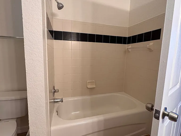 6025 Westgate Dr #2512 — Photo 35