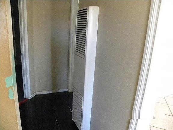 2nd image of 526 Lochmere Ave