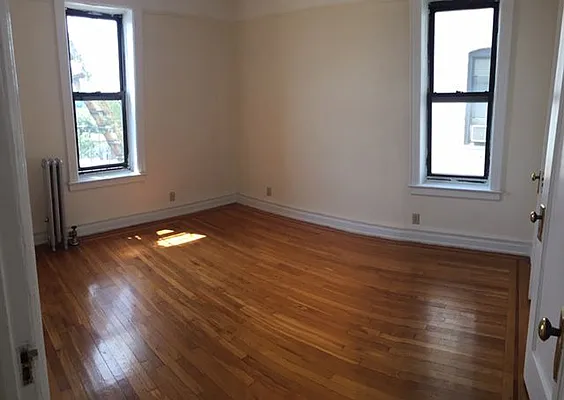 Rented by NYLA Realty | media 8