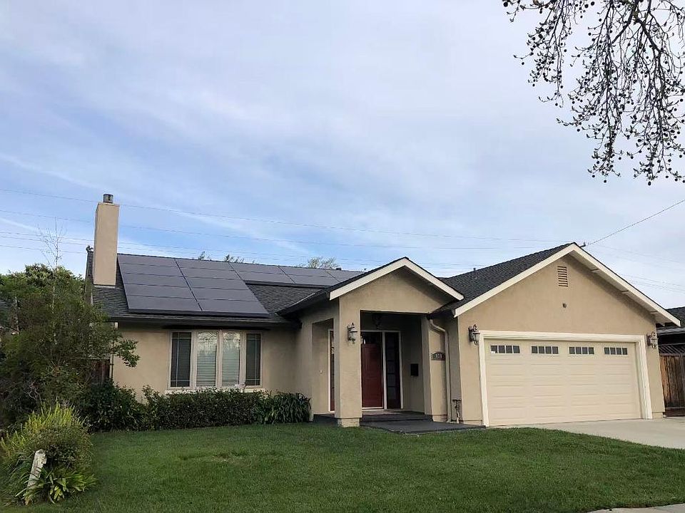 1st image of 920 Rockdale Dr